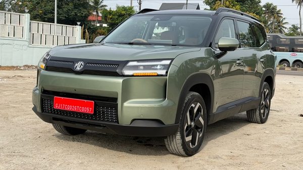 Tomahawk Launching MG Hector Tomahawk EV Gets New Campaign Inspired by World War II ...